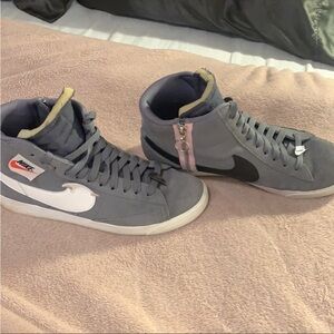 Nike blazers lightly worn